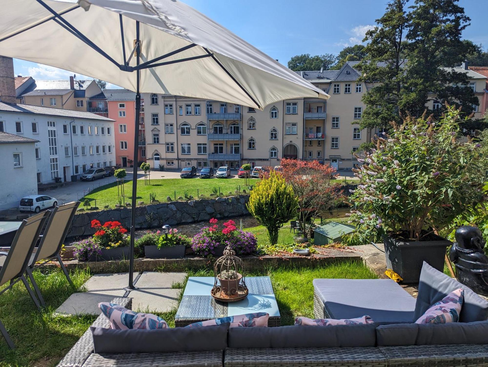 Hw4B - Urlaubsmagie - Zentral Mit Gemeinschaftsgarten, -Pool, -Sauna & Whirlpool Sebnitz Exterior foto