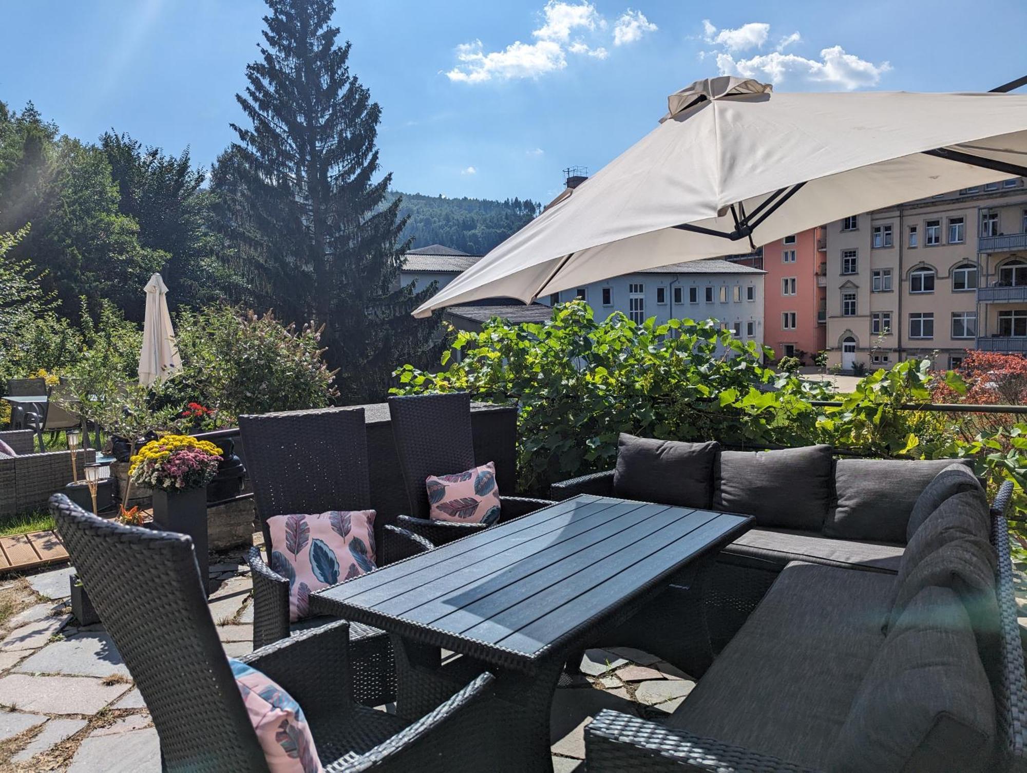 Hw4B - Urlaubsmagie - Zentral Mit Gemeinschaftsgarten, -Pool, -Sauna & Whirlpool Sebnitz Exterior foto