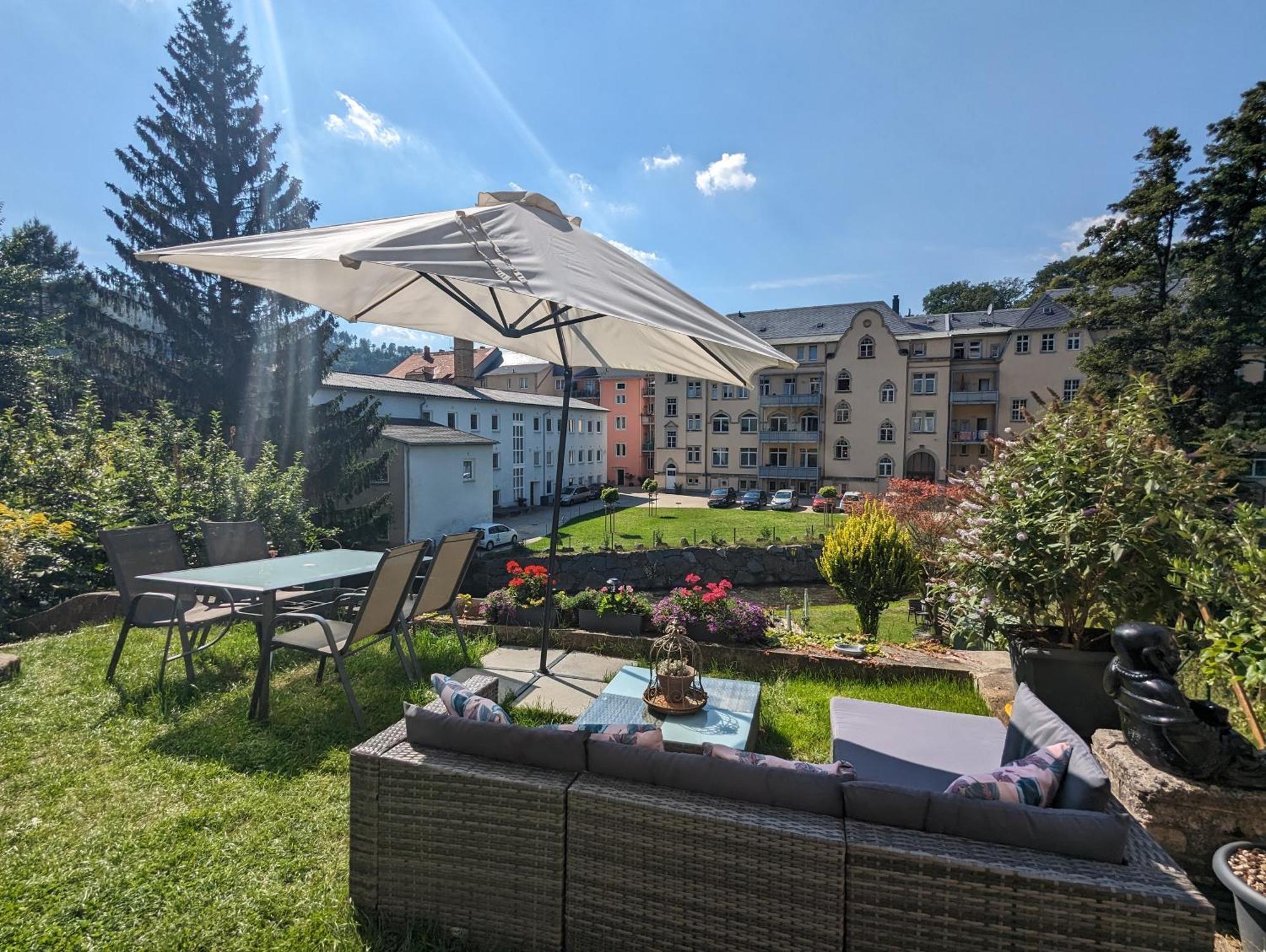 Hw4B - Urlaubsmagie - Zentral Mit Gemeinschaftsgarten, -Pool, -Sauna & Whirlpool Sebnitz Exterior foto